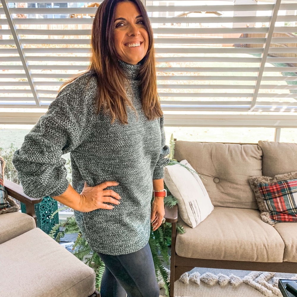 Meet me on main sweater